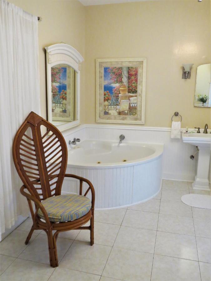 Acomodação com café da manhã  Ambrosia Key West